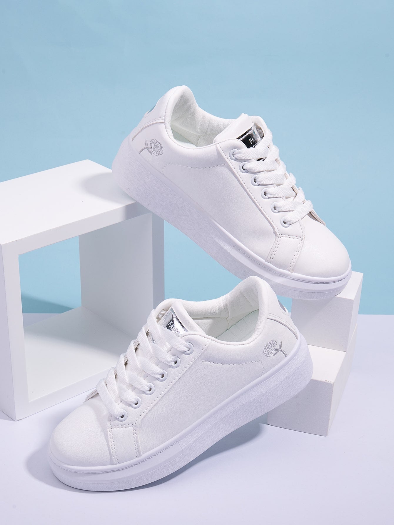 Casual Shoes | Shein Black And White Sneakers | Freeup